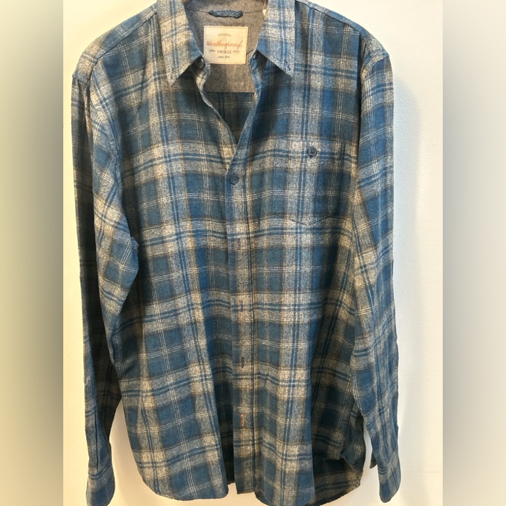 Weatherproof Blue and Gray Plaid Long Sleeve Shirt